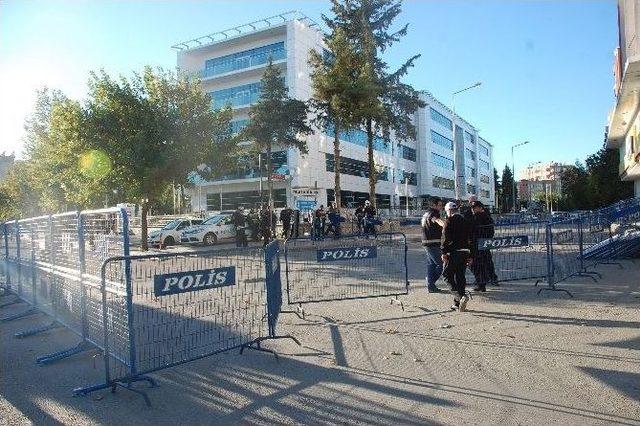 Adıyaman Adliyesi’nde Yoğun Güvenlik Önlemi