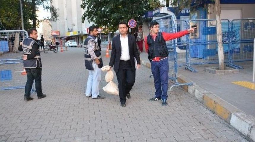 Siverek&rsquo;te Oy Torbaları Se&ccedil;im Kuruluna Gelmeye Başladı