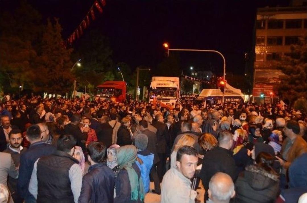 Burdur&rsquo;da Ak Parti Sevinci