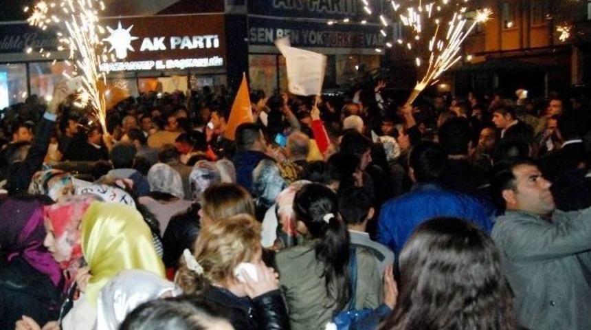 Ak Parti Gaziantep&rsquo;te Zaferini B&ouml;yle Kutladı