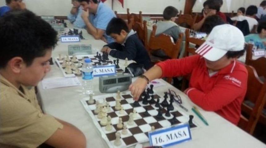 Cumhuriyet Kupası Satran&ccedil; Turnuvasına 114 Sporcu Katıldı