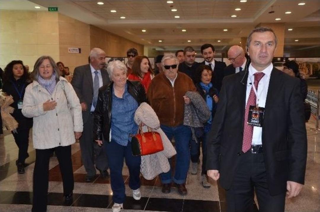 D&uuml;nyanın En Fakir Başkanı Jose Mujica Eskişehir&rsquo;de