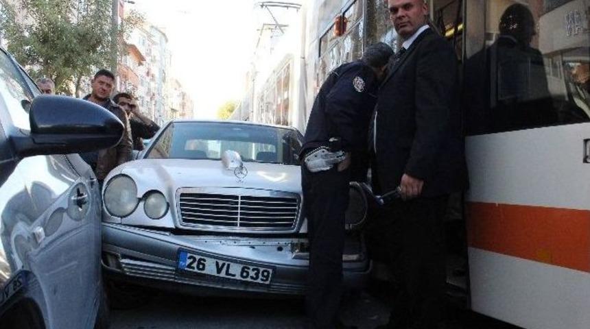 Hatalı Park Trafik Kazasına Sebep Oldu