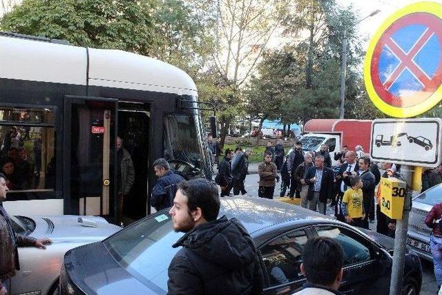 Hatalı Park Trafik Kazasına Sebep Oldu