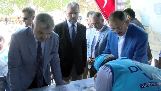 Özhaseki: Bu millet, kendini 'hoca' diye tanıtan sahtekârlara kanarak binlerce kurban verdi