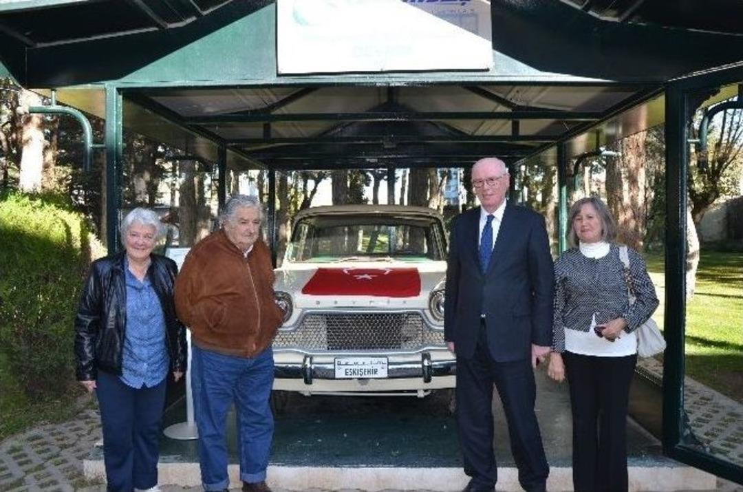 D&uuml;nyanın En Fakir Başkanı Mujica Eskişehir Simidine Hayran Kaldı