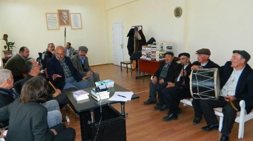 Posof’ta Kaybolan Gelenekler Araştırılıyor