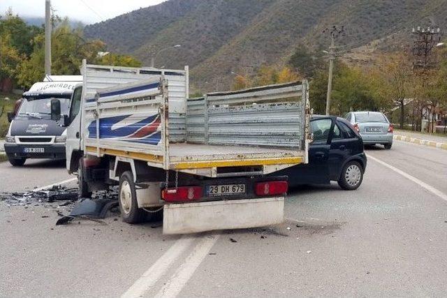 Gümüşhane’de Trafik Kazası: 2 Yaralı