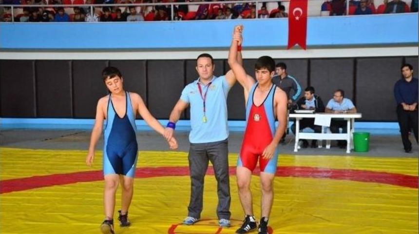 Cumhuriyet Kupası G&uuml;reş M&uuml;sabakaları