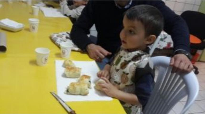 Baba &Ccedil;ocuk Mutfakta At&ouml;lyesi A&ccedil;ıldı