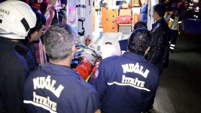 Seydikemer’de Hatalı Sollama Kazası: 8 Yaralı