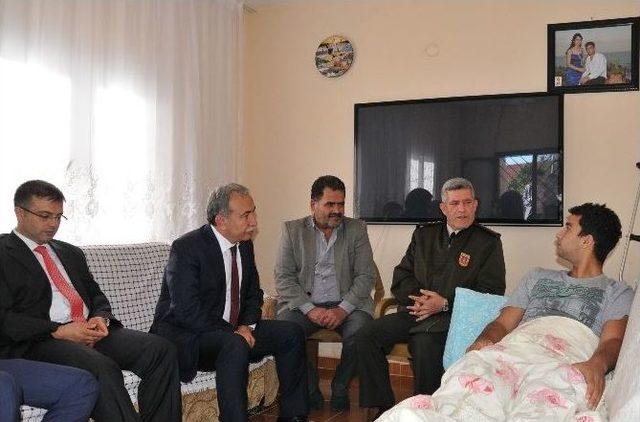 Vali Büyük’ten Karataş’a Ziyaret