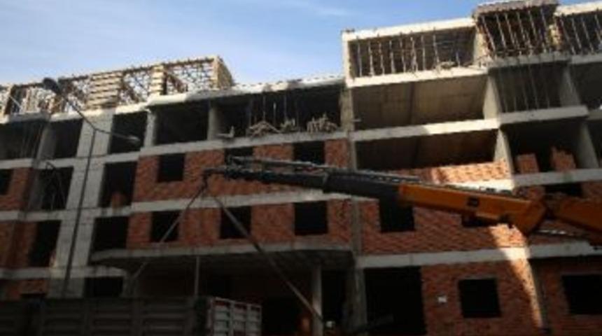 Kız &Ouml;ğrenci Yurdu&rsquo;nun İnşaatı Devam Ediyor
