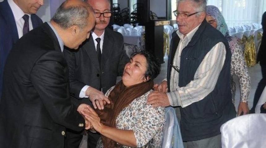 "oğlumun G&ouml;zlerini G&ouml;sterin" Diyen Anne Bayıldı