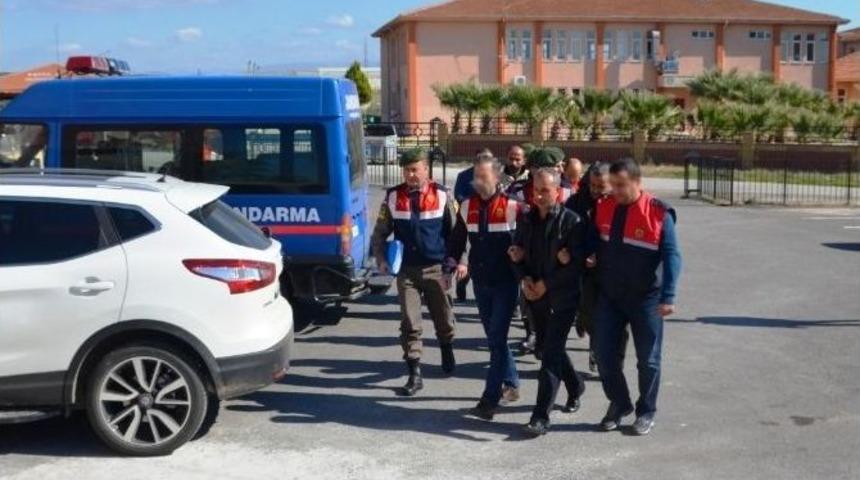 Jandarma 6 İnsan Tacirini Yakaladı