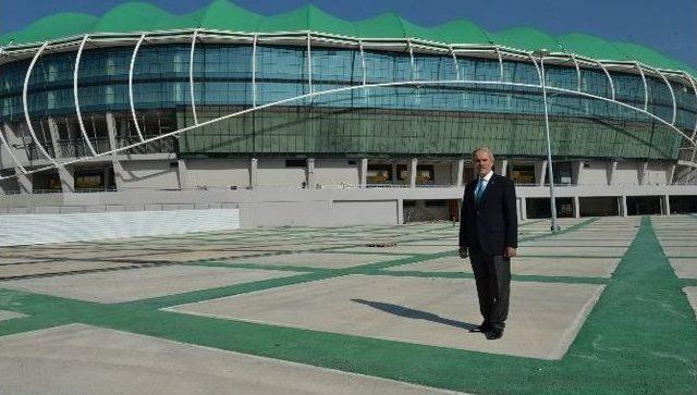 Büyükşehir Stadyumu Federasyonu Bekliyor