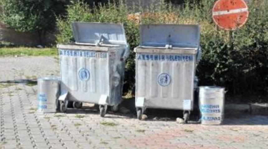 Akşehir Belediyesi&rsquo;nden Soba K&uuml;lleri İ&ccedil;in K&uuml;l Kovası