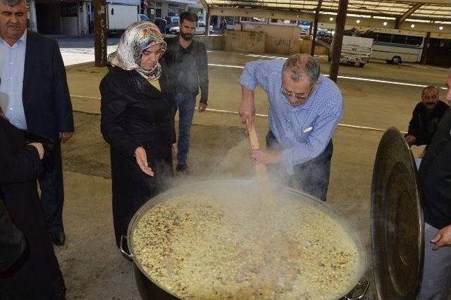 Manisa’daki Malatyalılar Aşure Geleneğini Sürdürdü