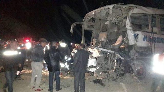 Erzurum’da Otobüs Kazası: 3 Ölü, 20’ye Yakın Yaralı