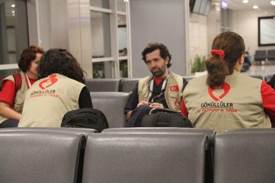 Sınır Tanımayan T&uuml;rk Doktorları Afrika&rsquo;ya Şifa Dağıtmaya Gitti