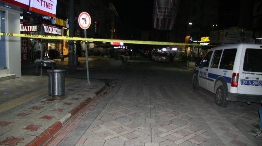 Afyonkarahisar&rsquo;da Ş&uuml;pheli &Ccedil;anta Alarmı