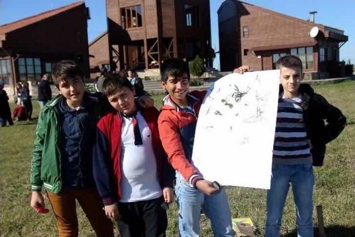 Öğrenciler Derslerini Tabiatta Yapıyor G5