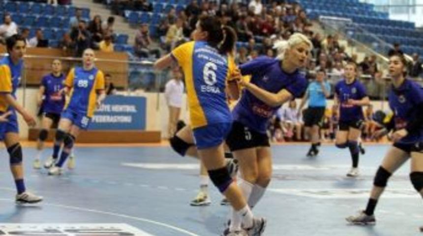 Yenimahalle Namağlup Devam Ediyor