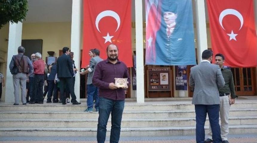 15. Direklerarası Seyircisi Tiyatro Emek &Ouml;d&uuml;l&uuml; Sandalcı Ve Tekkanat&rsquo;a Verildi