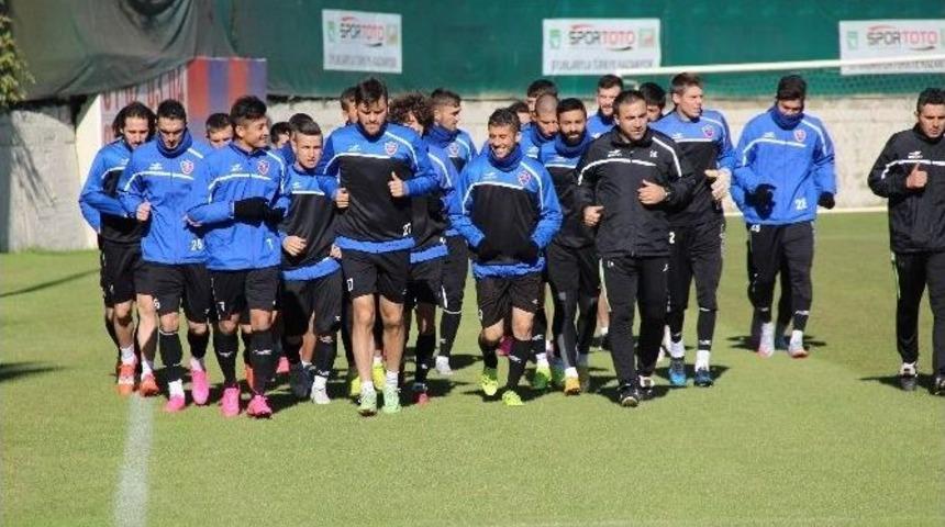 Karab&uuml;kspor Telafi Peşinde