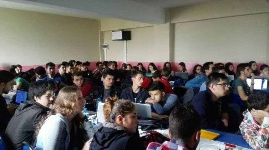 Kl&uuml;&rsquo;de Mobil Uygulama Ve Geliştirme Etkinliği