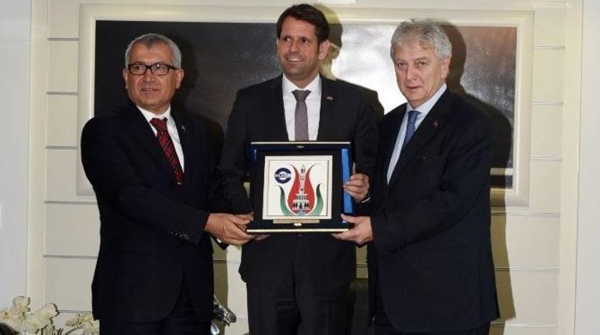 Alman Bakan Ebso&rsquo;yu Ziyaret Etti