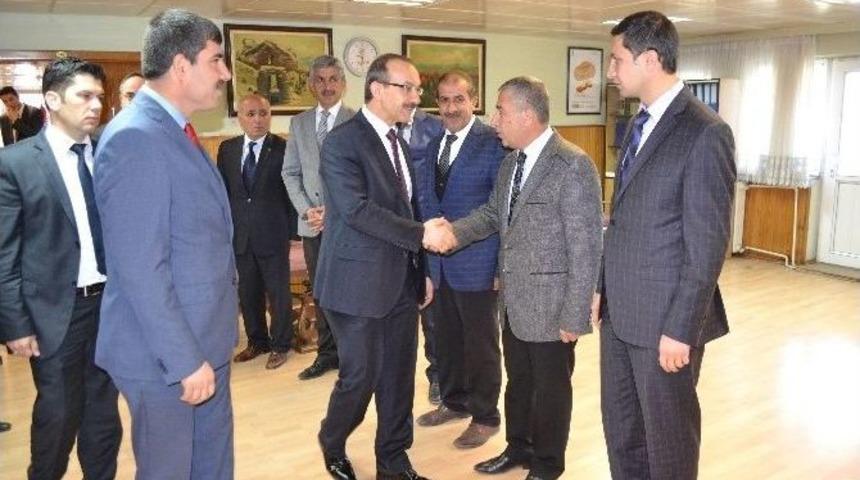 Vali Yavuz&rsquo;dan Belediyeye Ziyaret