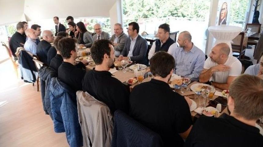 Başkan İmamoğlu&rsquo;ndan, Sporculara Tam Destek