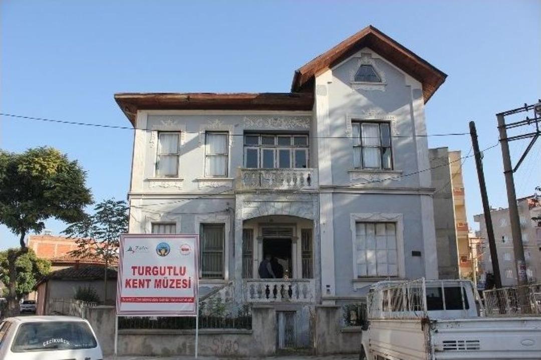 Tarihi Konakta Hareket Başladı