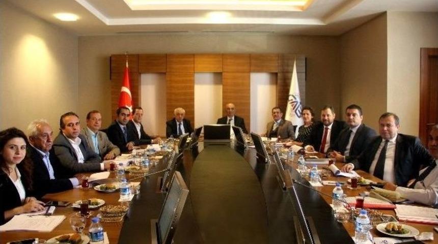 Kuru Meyve Sekt&ouml;r Kurulu Gaib&rsquo;de Toplandı