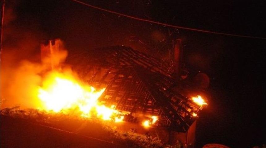 Rize&rsquo;de Yangın