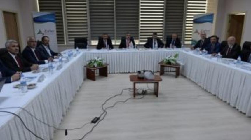 Zeka K&uuml;tahya&rsquo;da Toplandı