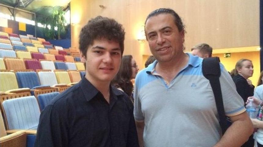 Suriyeli Dahi Piyanist Tambi&rsquo;den Uluslararası Başarı