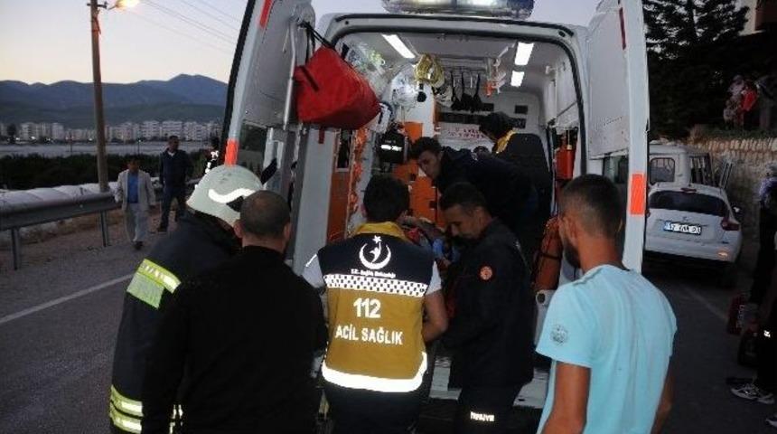 Kumluca&rsquo;da Trafik Kazası: 6 Yaralı