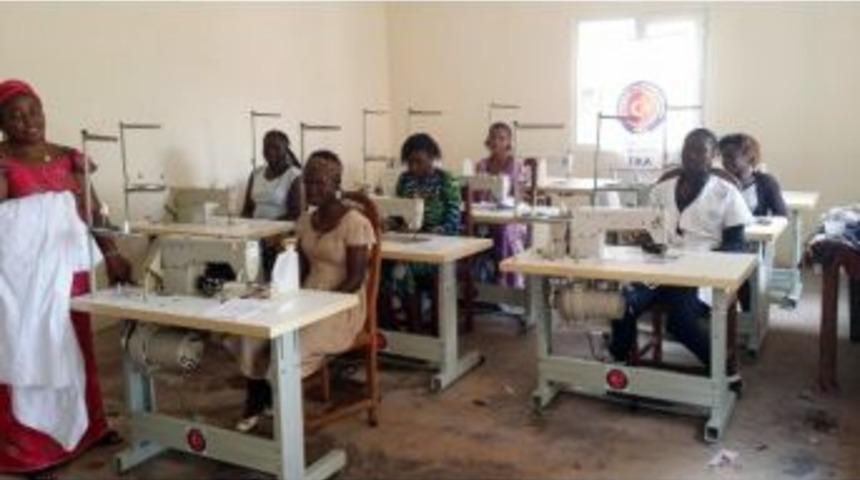 Tika Kamerun&rsquo;da Kadın İstihdamına Destek Devam Ediyor