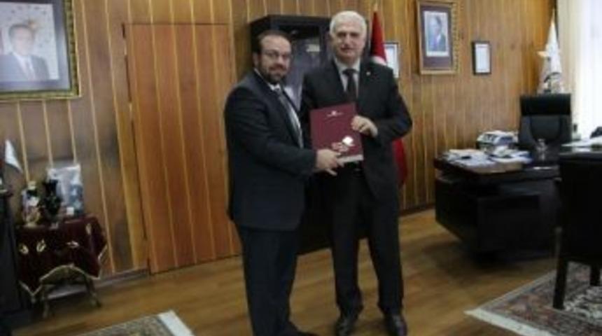 Erzurum M&uuml;ft&uuml;l&uuml;ğ&uuml;nden &Uuml;niversite Kamp&uuml;s Camilerine Gen&ccedil;lik Merkezleri