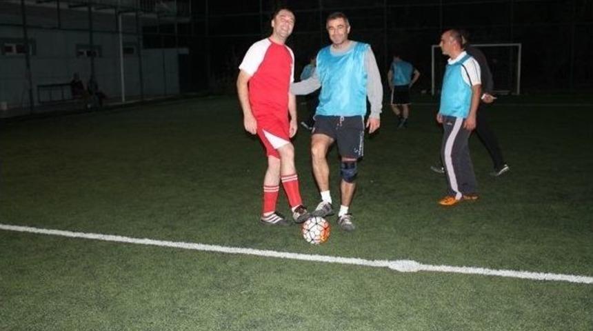 Sungurlu&rsquo;da &Ouml;ğretmenler Arası Futbol Turnuvası