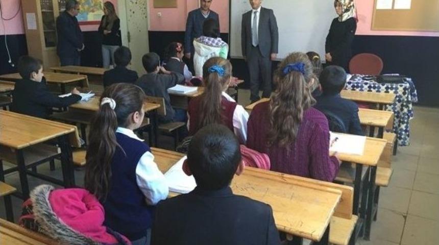 Mutki Kaymakamı&rsquo;ndan K&ouml;y Okullarına Ziyaret