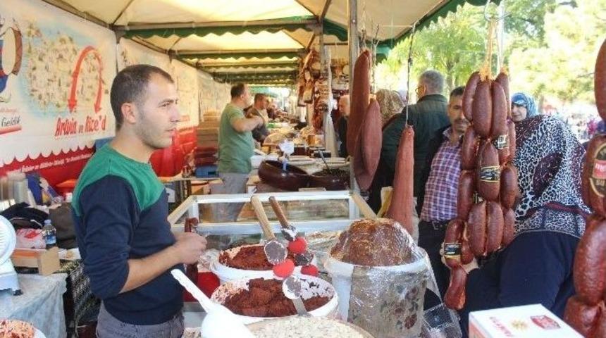 Y&ouml;reler Standı Tavşanlı&rsquo;da