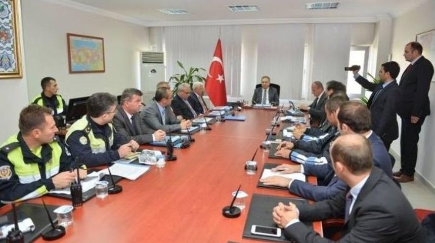 Trafik Sorunu İ&ccedil;in Toplandılar