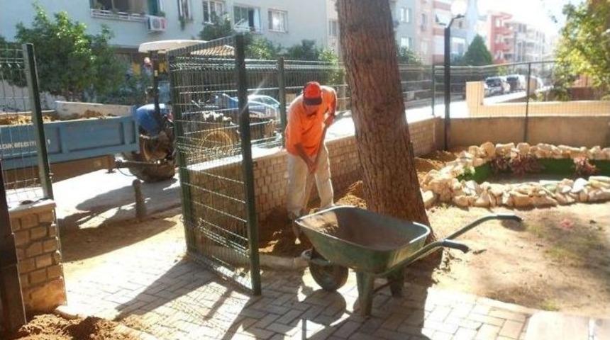 Sel&ccedil;uk&rsquo;ta Huzurevi Bah&ccedil;esine Bakım