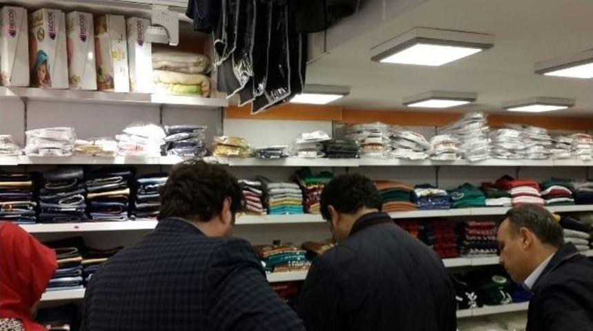 Kocaeli&rsquo;de 500 Adet &rsquo;sahte Ayakkabı Ve Eşofman&rsquo; Ele Ge&ccedil;irildi