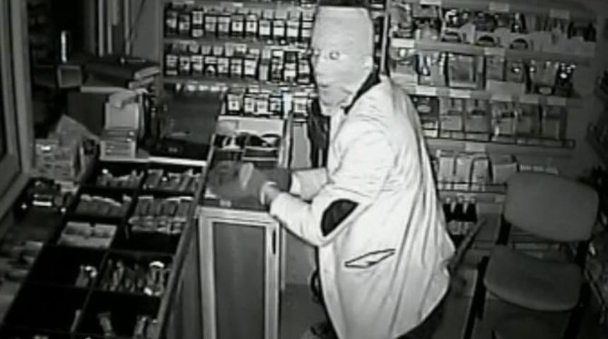 Kazmalı Hırsız Su&ccedil;&uuml;st&uuml; Yakalandı