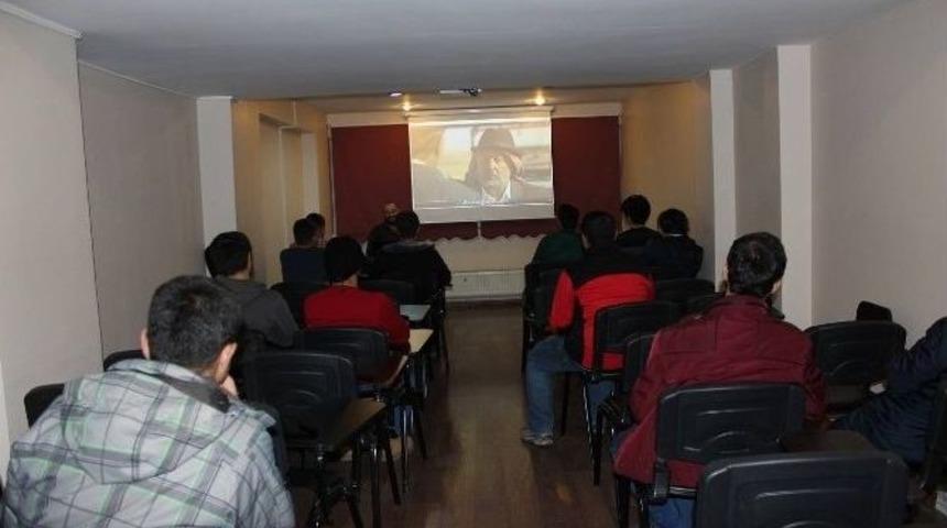 &rsquo;sinema Okumaları&rsquo; İle Her Hafta Bir Film Analiz Ediliyor