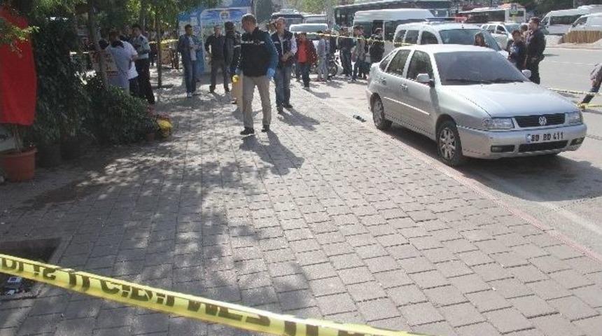 Barışamadıkları Kardeşleri Vurup Bı&ccedil;akladılar